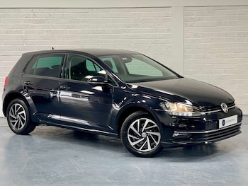 Used Volkswagen Golf 2019 for sale - 78806760: Photo