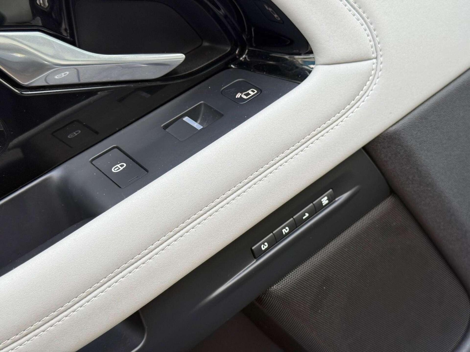 Used Land Rover Range Rover Evoque 2019 for sale - 76936565: Photo 19