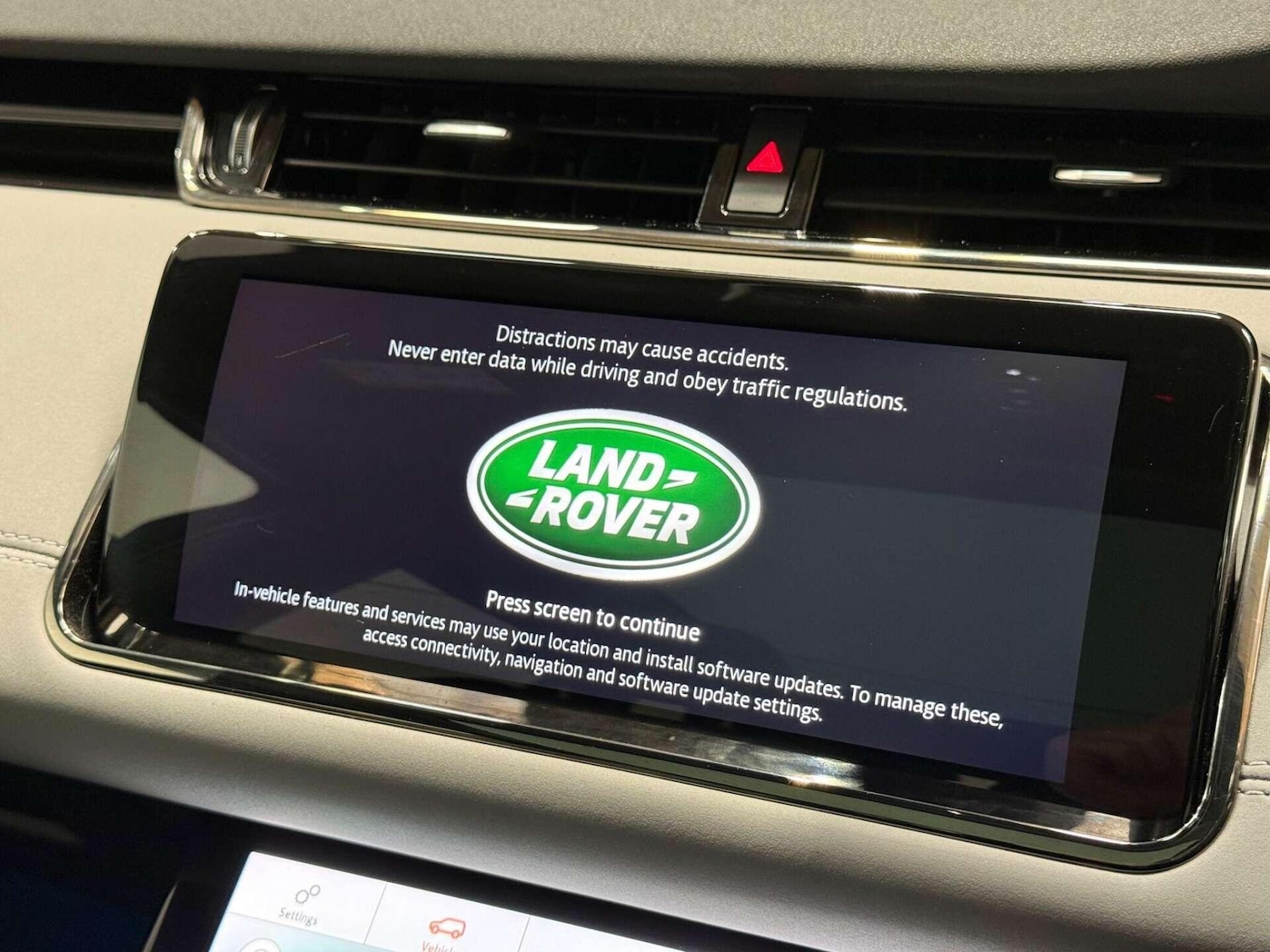 Used Land Rover Range Rover Evoque 2019 for sale - 76936565: Photo 40