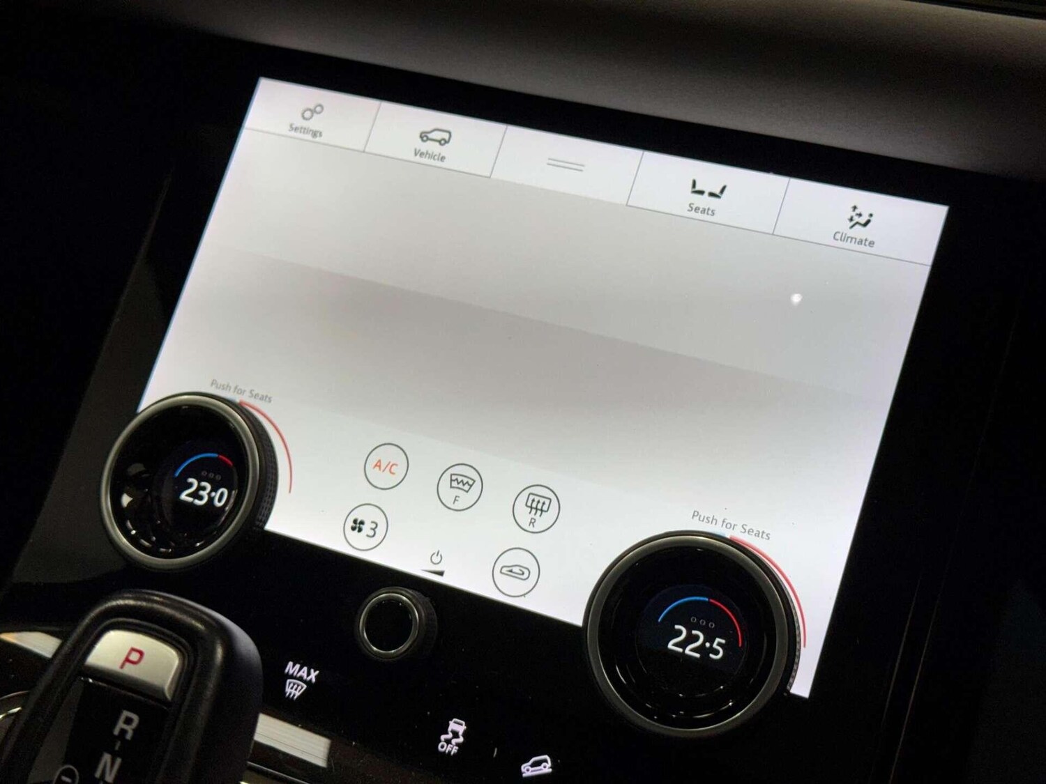 Used Land Rover Range Rover Evoque 2019 for sale - 76936565: Photo 41