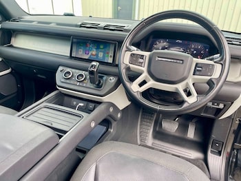 Used Land Rover Defender 2020 for sale - 78806802: Photo