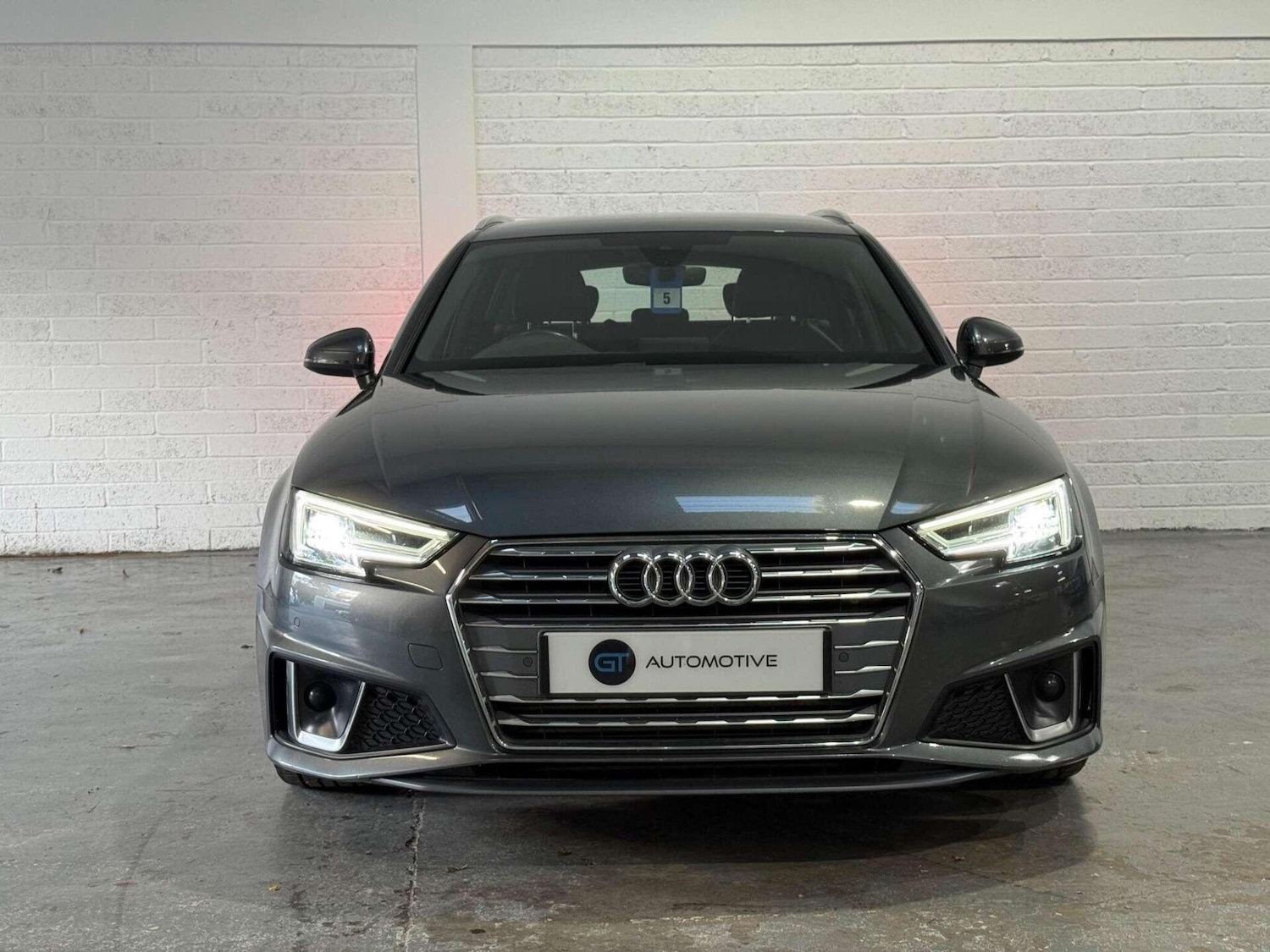 Used Audi A4 2019 for sale - 76936595: Photo 2