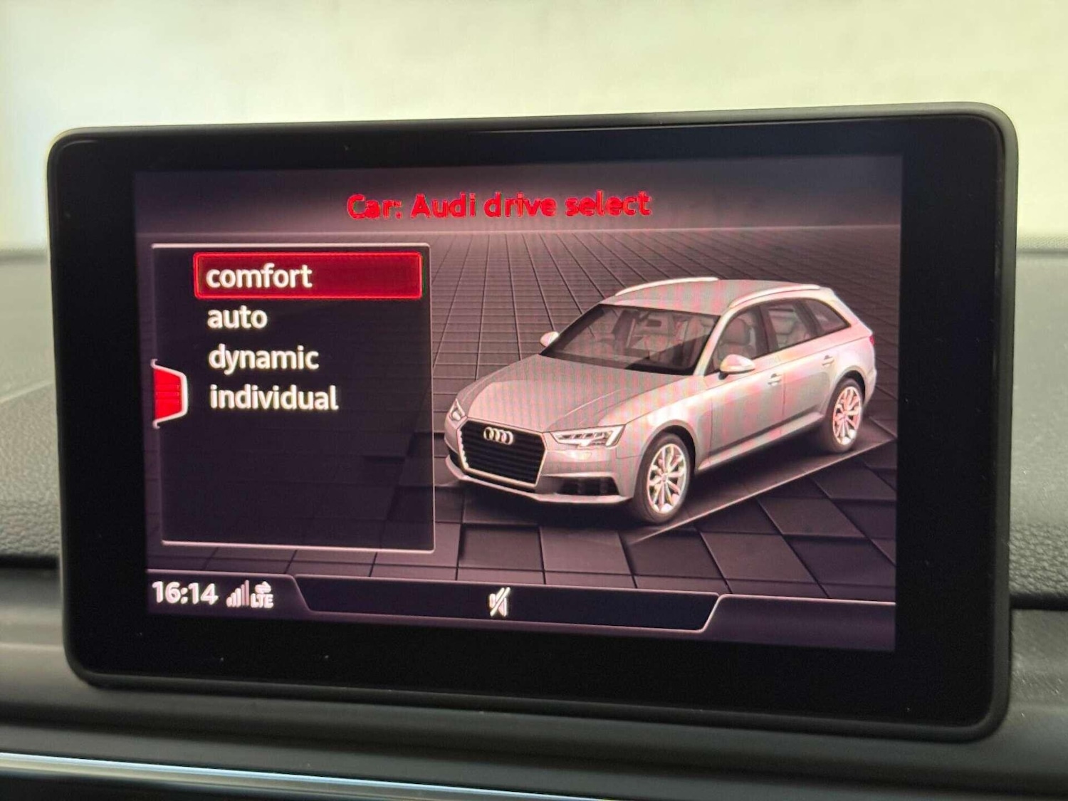 Used Audi A4 2019 for sale - 76936595: Photo 23