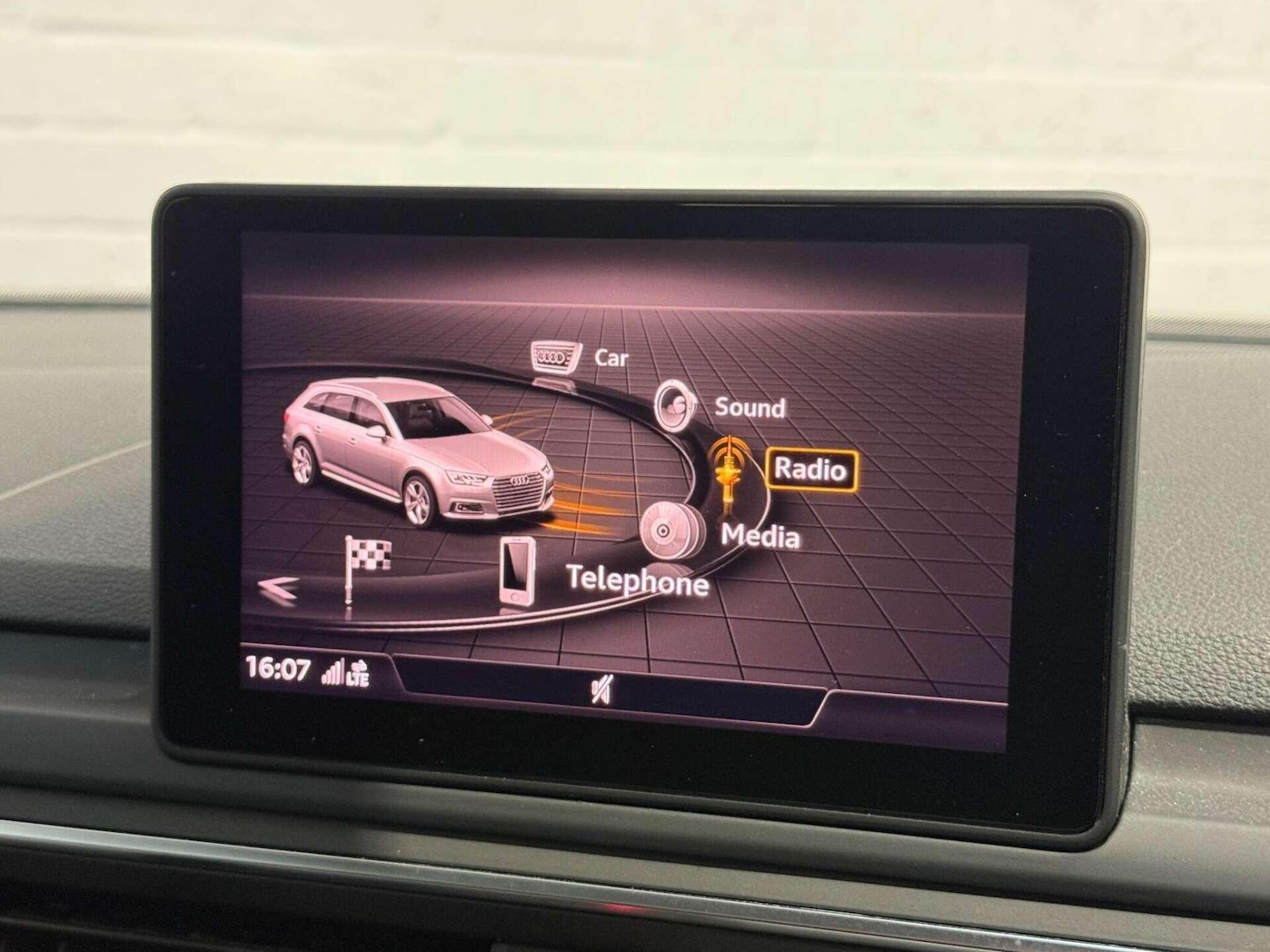 Used Audi A4 2019 for sale - 76936595: Photo 26