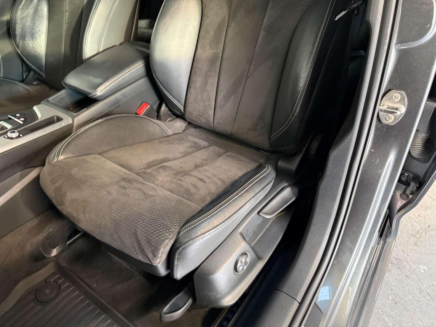 Used Audi A4 2019 for sale - 76936595: Photo 34