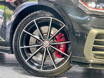 Used Volkswagen Golf 2019 for sale - 78436038: Photo