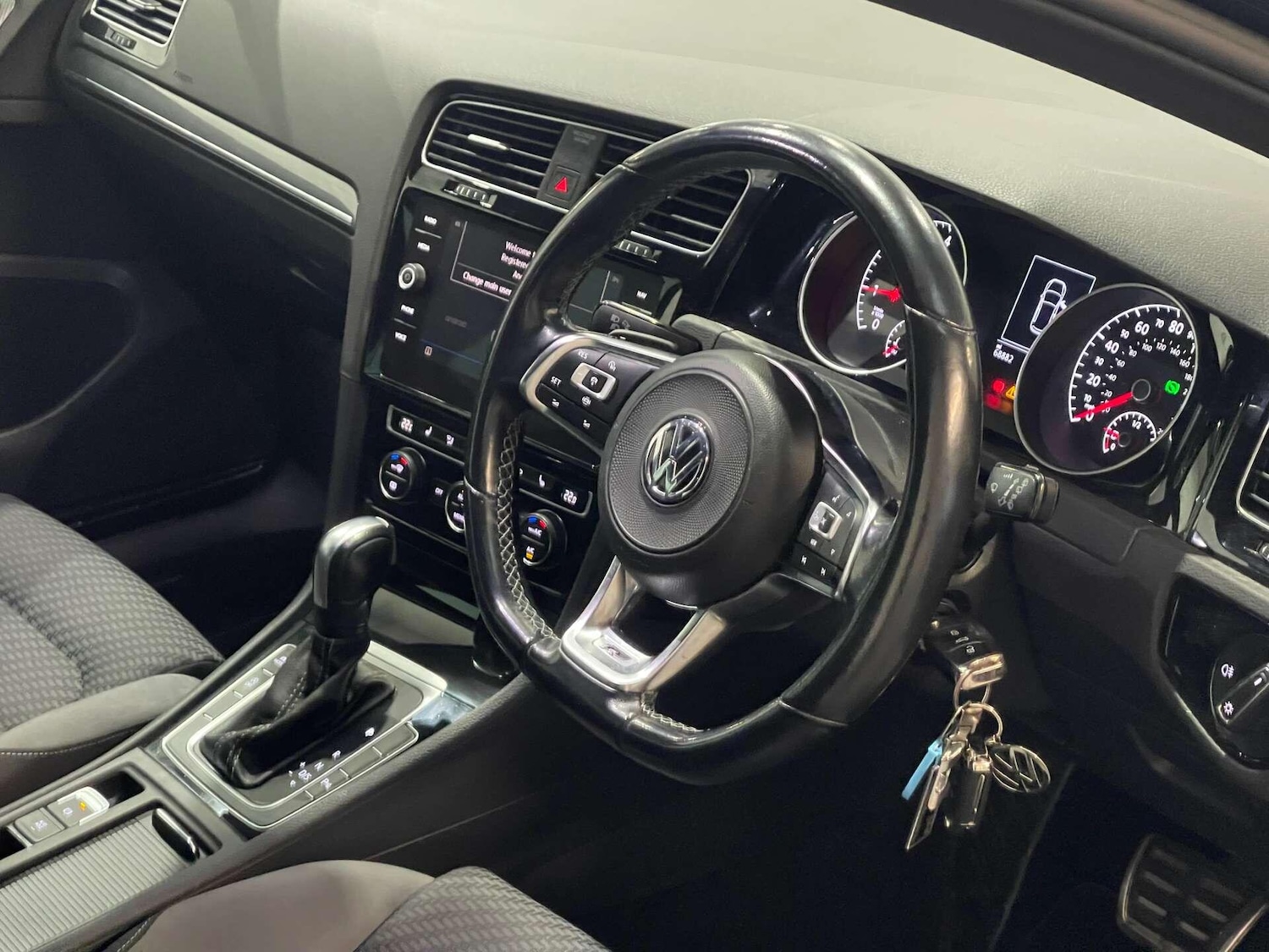 Used Volkswagen Golf 2019 for sale - 76935907: Photo 15