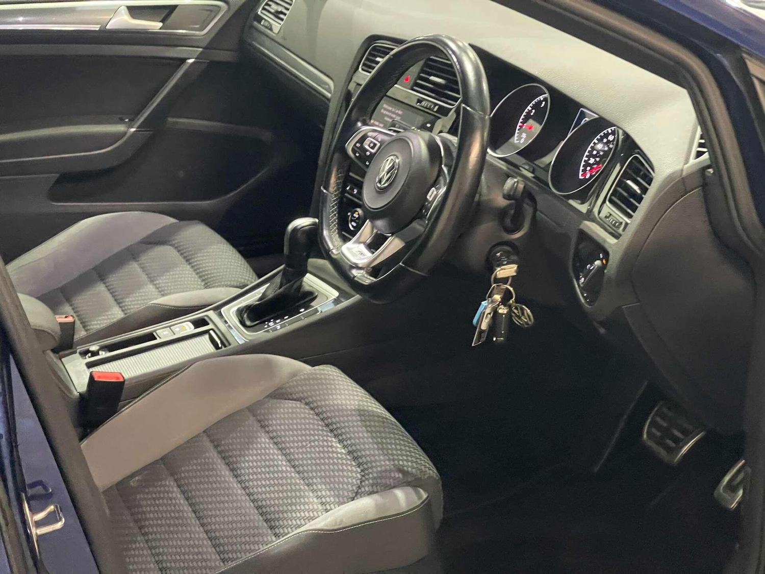 Used Volkswagen Golf 2019 for sale - 76935907: Photo 17