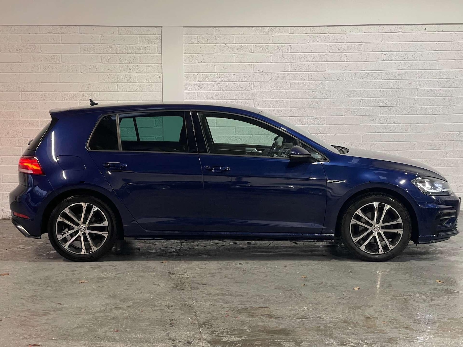 Used Volkswagen Golf 2019 for sale - 76935907: Photo 4