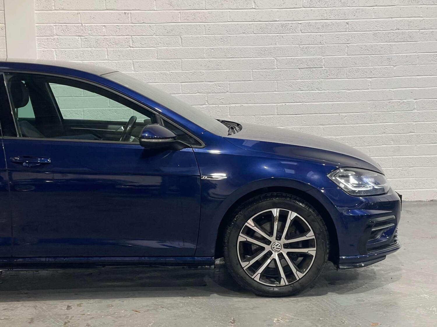 Used Volkswagen Golf 2019 for sale - 76935907: Photo 64