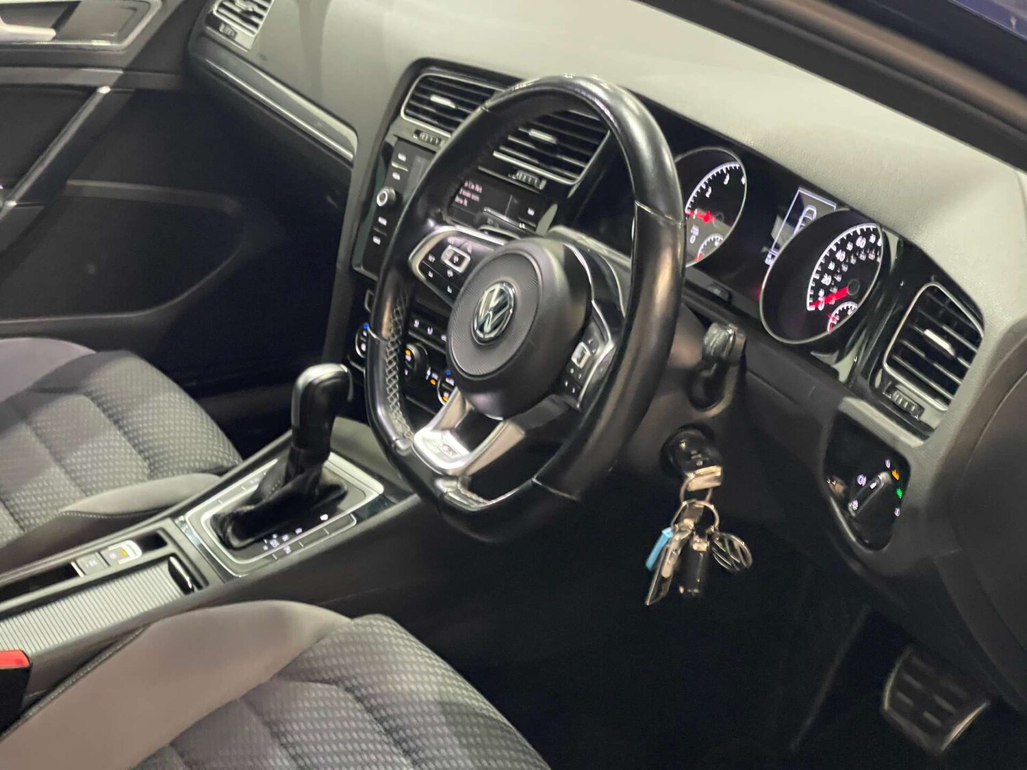 Used Volkswagen Golf 2019 for sale - 77493694: Photo 22