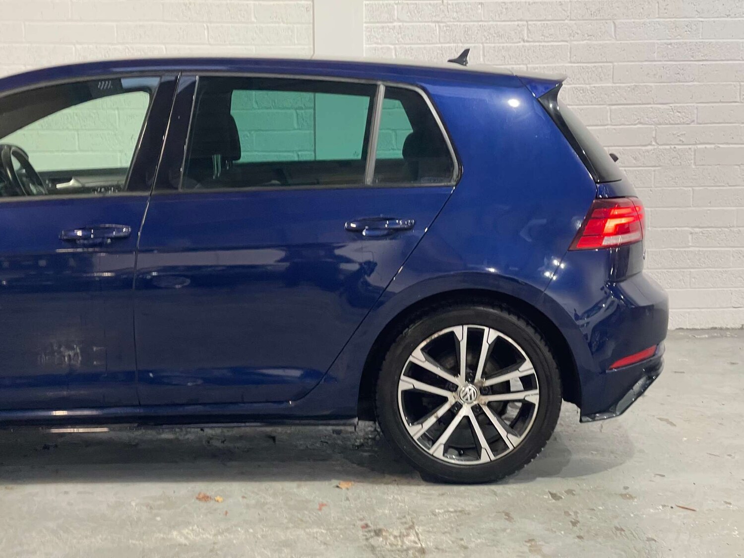 Used Volkswagen Golf 2019 for sale - 77493694: Photo 59