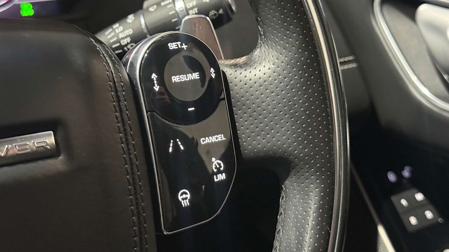 Used Land Rover Range Rover Velar 2019 for sale - 77493700: Photo 19