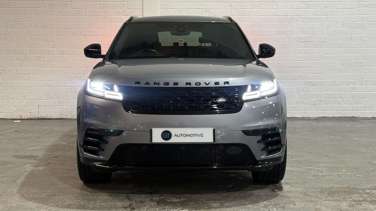 Used Land Rover Range Rover Velar 2019 for sale - 77493700: Photo 2