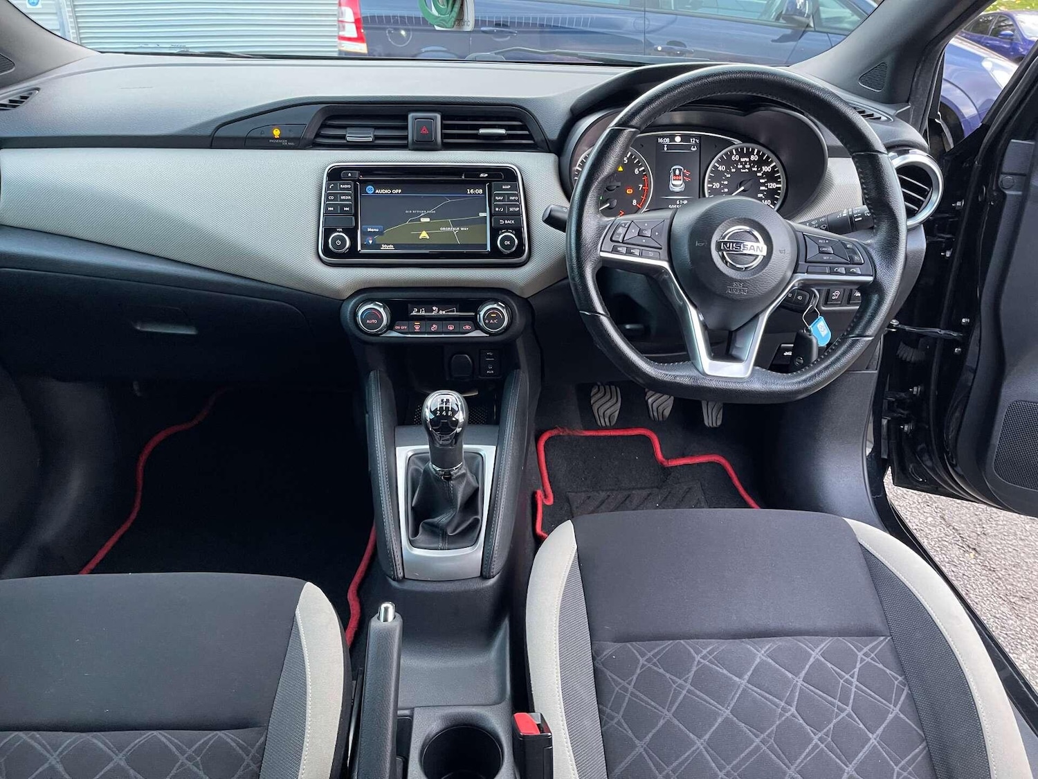 Used Nissan Micra 2017 for sale - 76936489: Photo 16