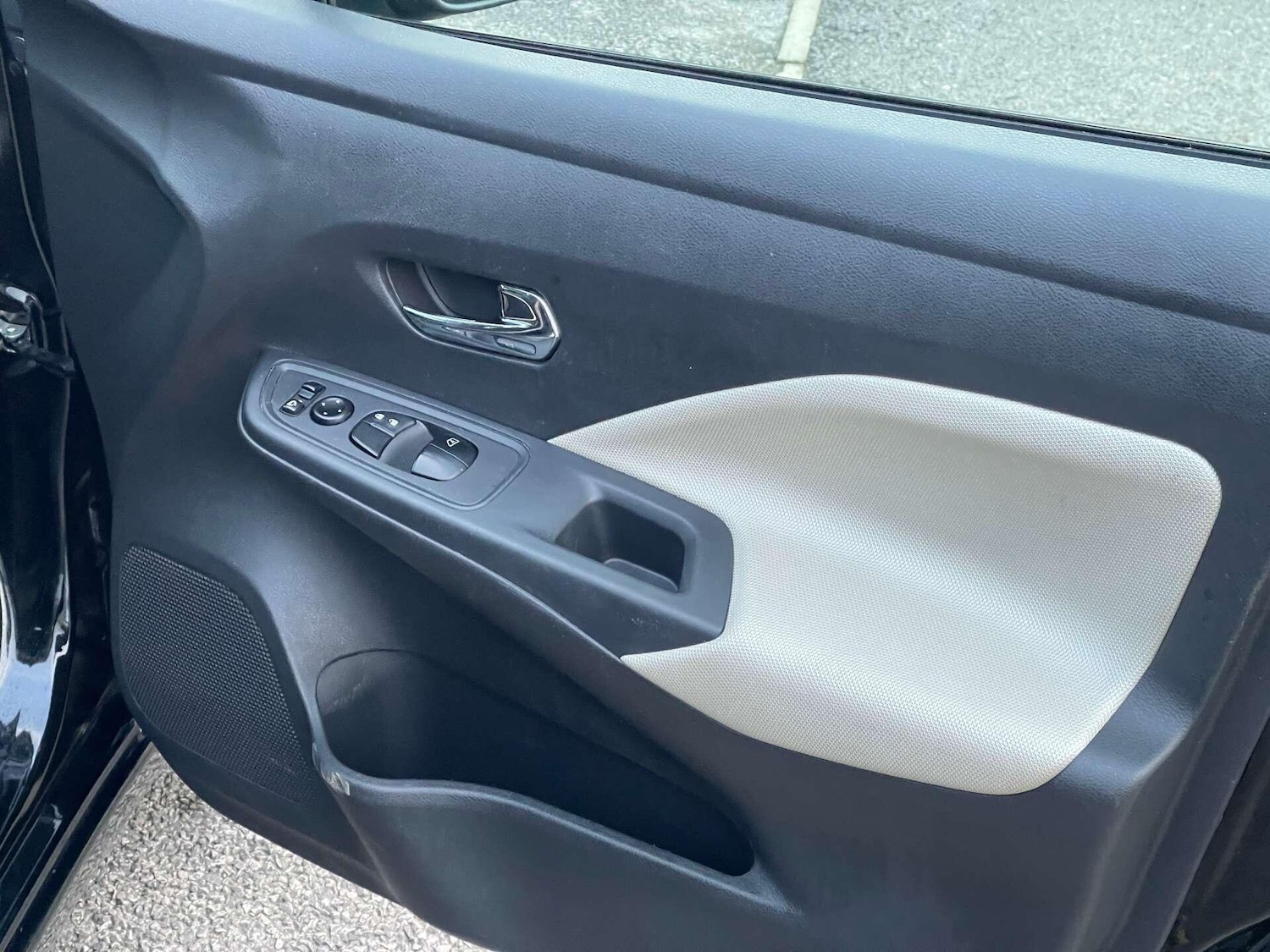 Used Nissan Micra 2017 for sale - 76936489: Photo 22