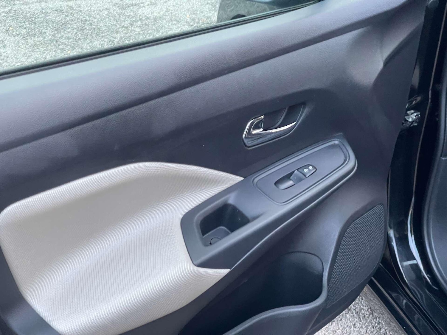 Used Nissan Micra 2017 for sale - 76936489: Photo 41