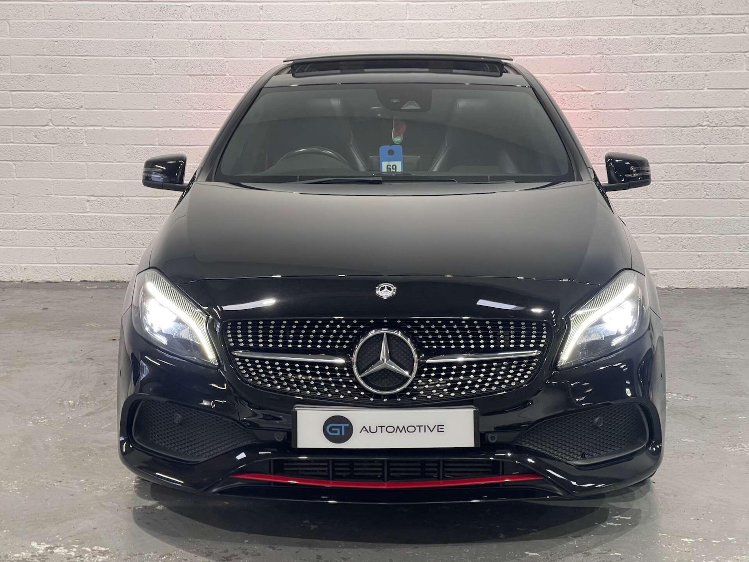 Used Mercedes-Benz A-Class 2016 for sale - 76935922: Photo 2