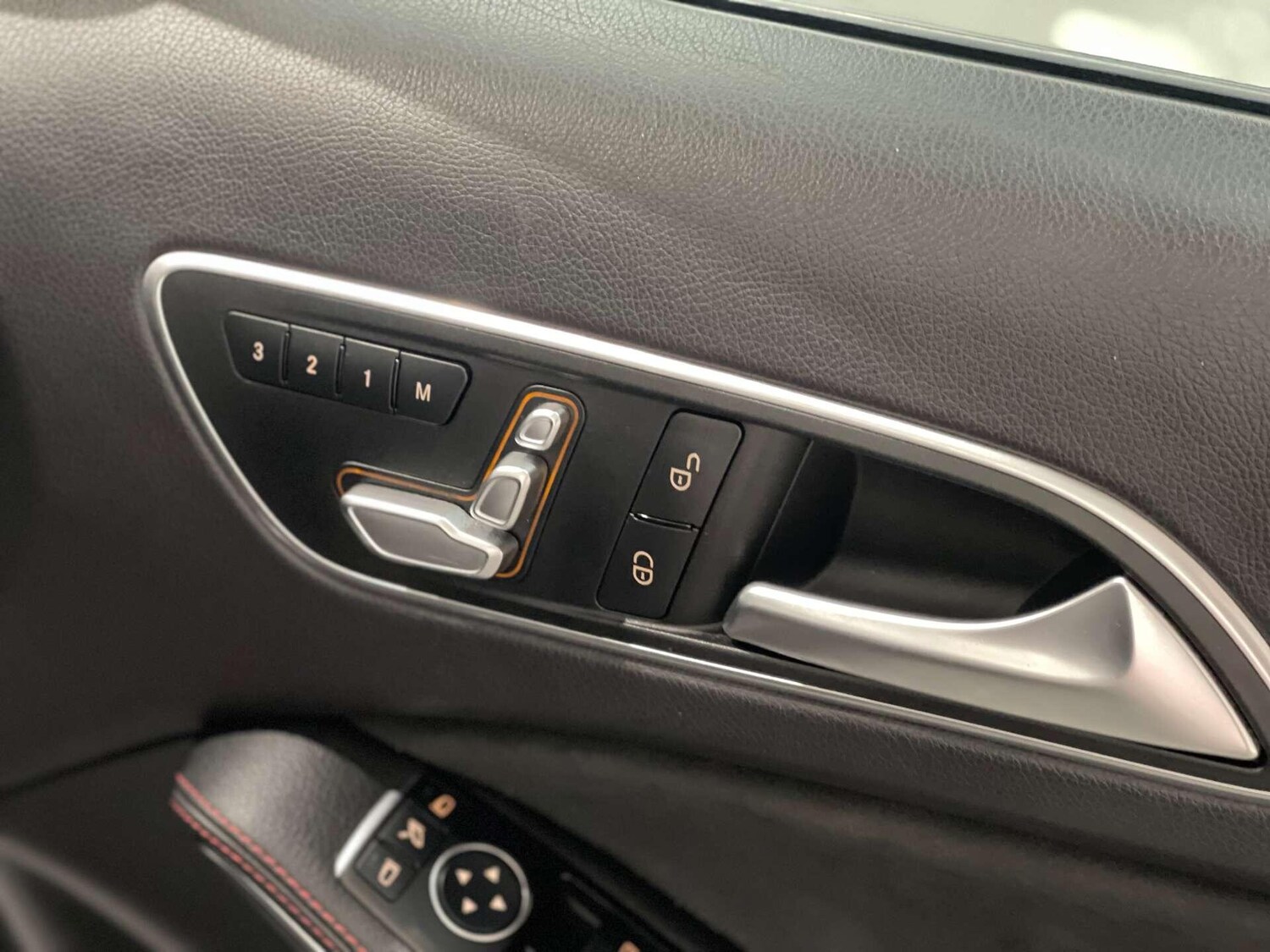 Used Mercedes-Benz A-Class 2016 for sale - 76935922: Photo 27