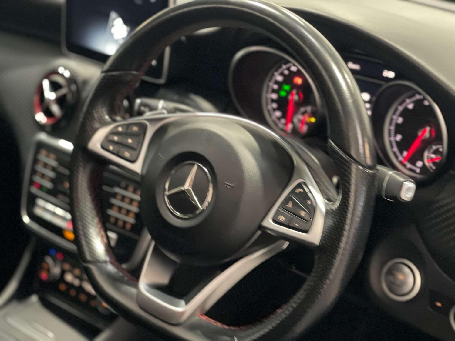 Used Mercedes-Benz A-Class 2016 for sale - 76935922: Photo 28