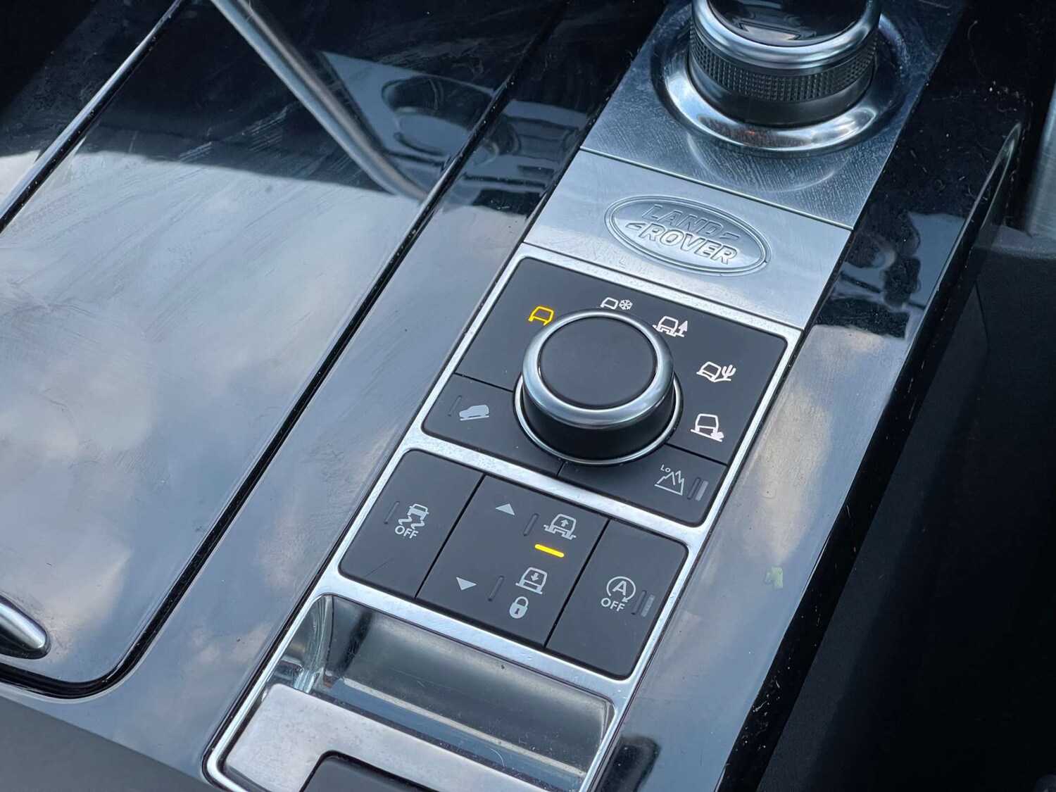 Used Land Rover Discovery 2018 for sale - 77493698: Photo 36