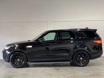 Used Land Rover Discovery 2018 for sale - 77493698: Photo