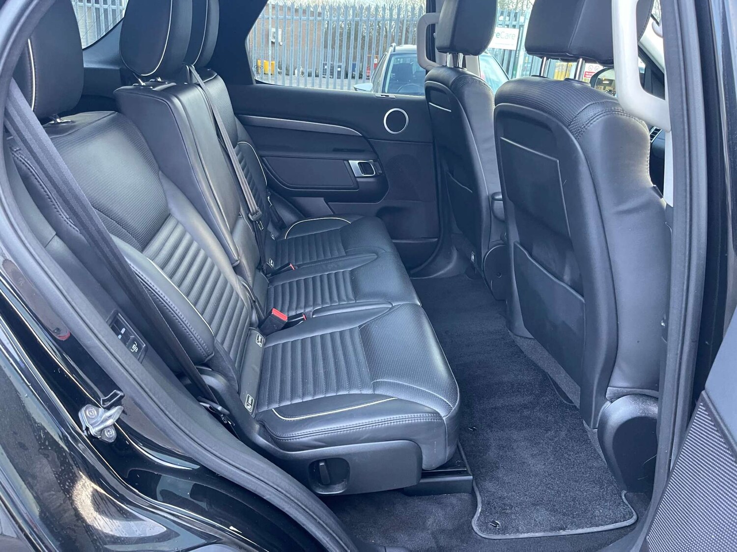 Used Land Rover Discovery 2018 for sale - 77493698: Photo 57