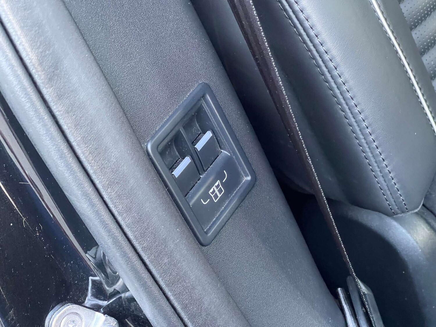 Used Land Rover Discovery 2018 for sale - 77493698: Photo 58