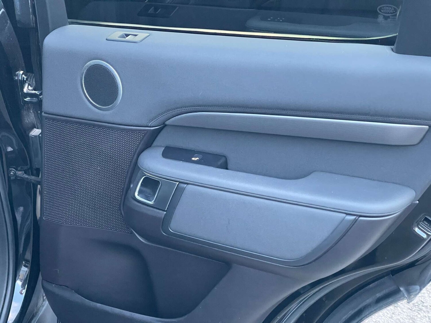 Used Land Rover Discovery 2018 for sale - 77493698: Photo 59