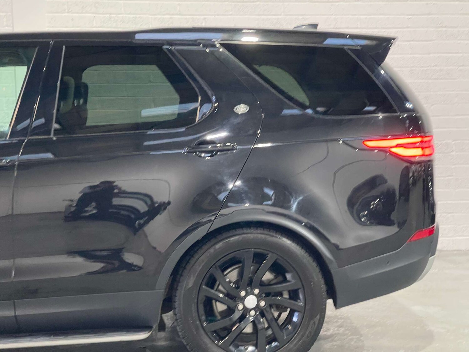 Used Land Rover Discovery 2018 for sale - 77493698: Photo 69