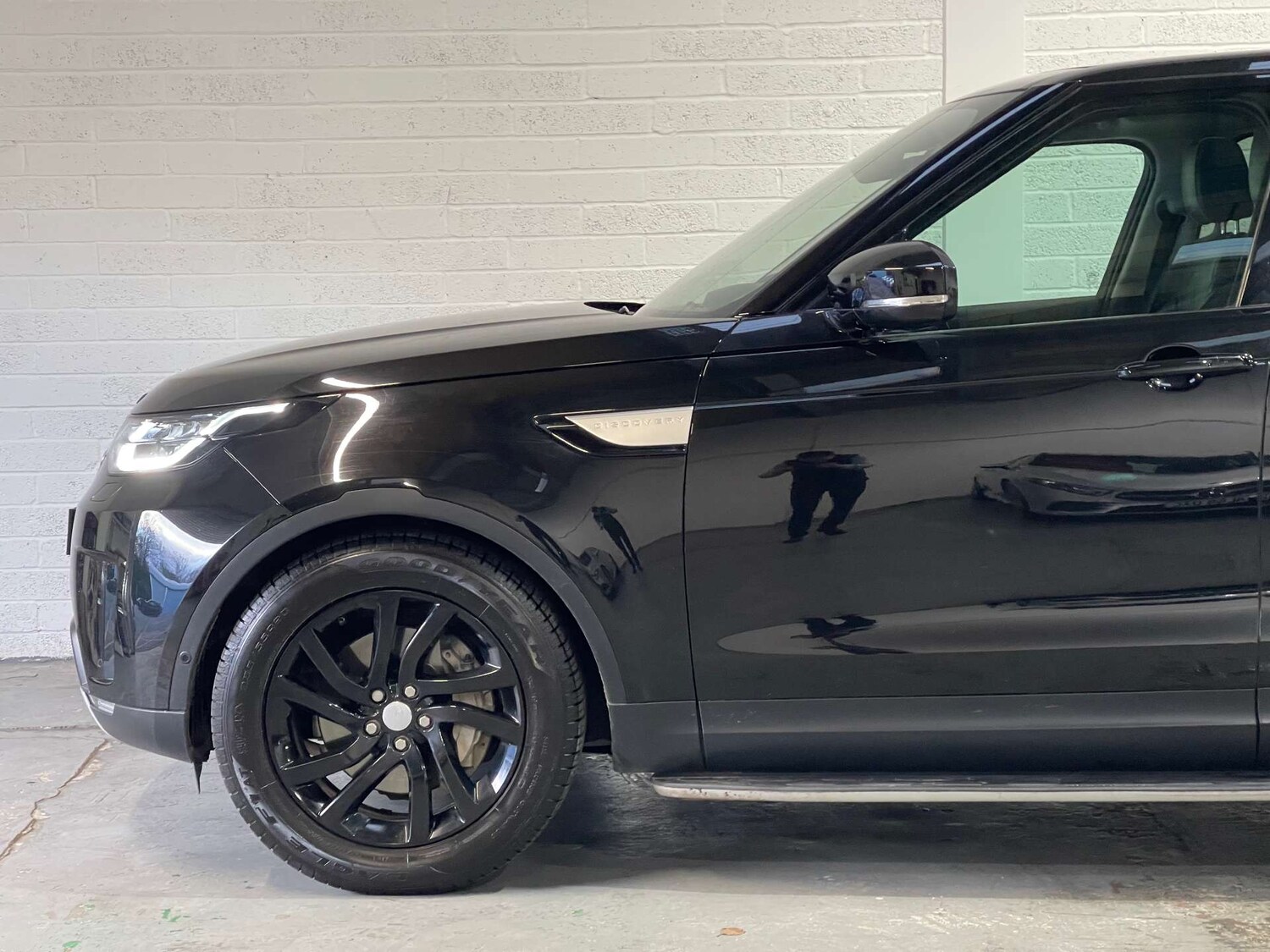 Used Land Rover Discovery 2018 for sale - 77493698: Photo 70