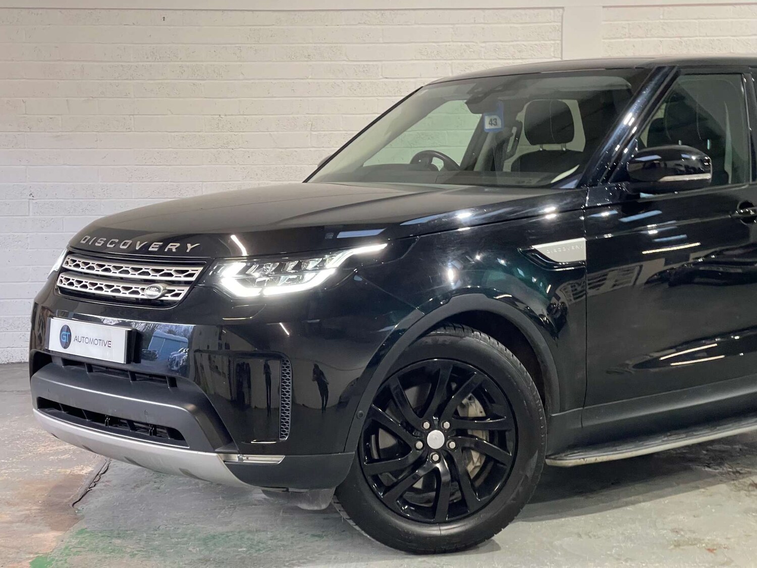 Used Land Rover Discovery 2018 for sale - 77493698: Photo 75