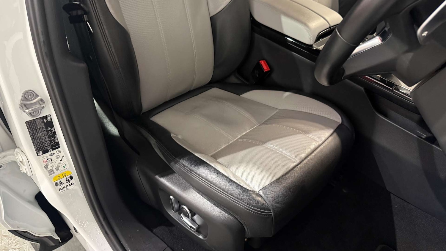 Used Land Rover Range Rover Evoque 2021 for sale - 77493696: Photo 25