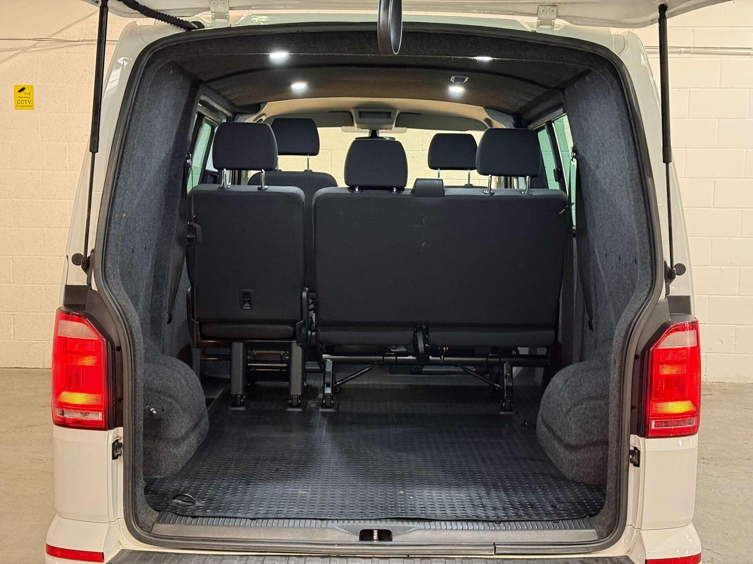 Used Volkswagen Transporter 2019 for sale - 76935880: Photo 17