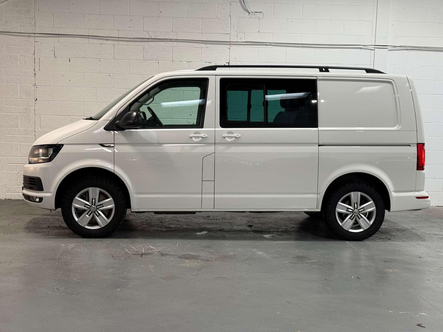 Used Volkswagen Transporter 2019 for sale - 76935880: Photo 18