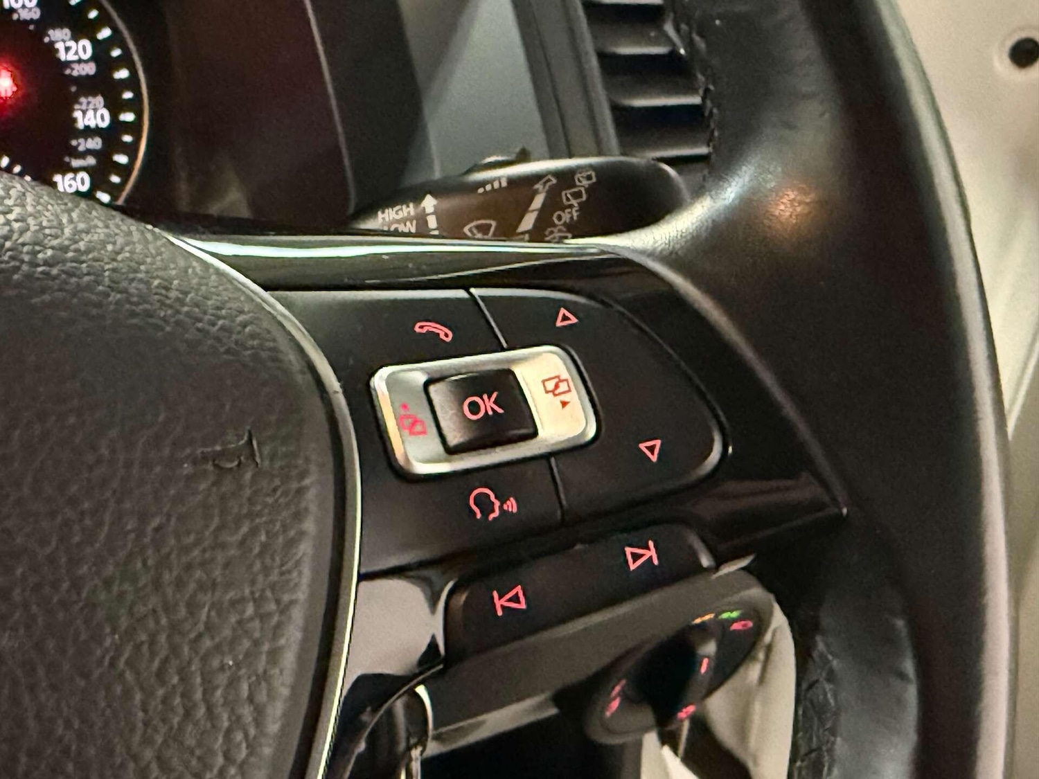 Used Volkswagen Transporter 2019 for sale - 76935880: Photo 29