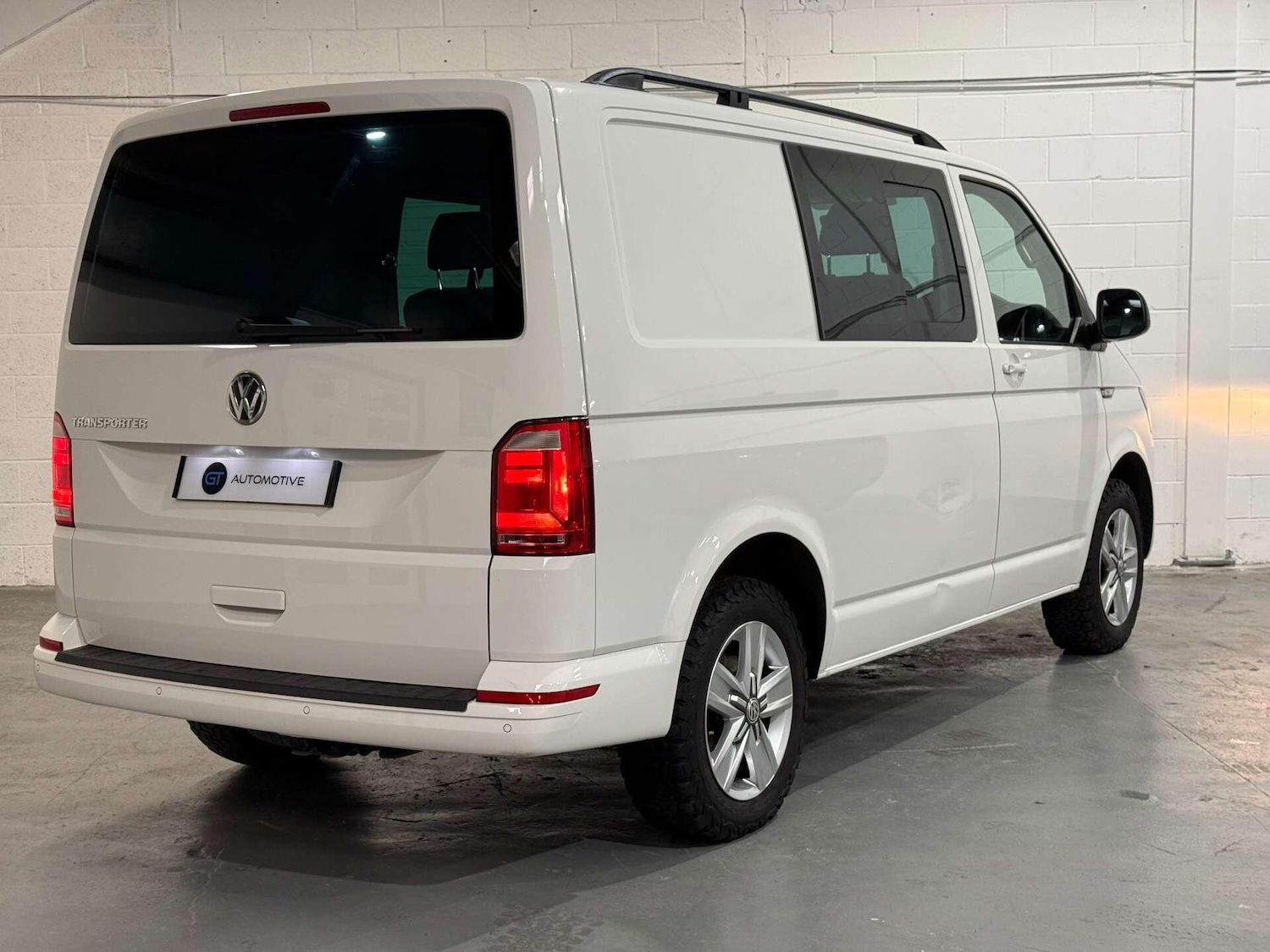 Used Volkswagen Transporter 2019 for sale - 76935880: Photo 5