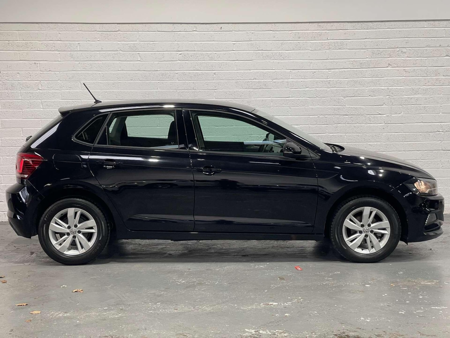 Used Volkswagen Polo 2018 for sale - 76936237: Photo 4