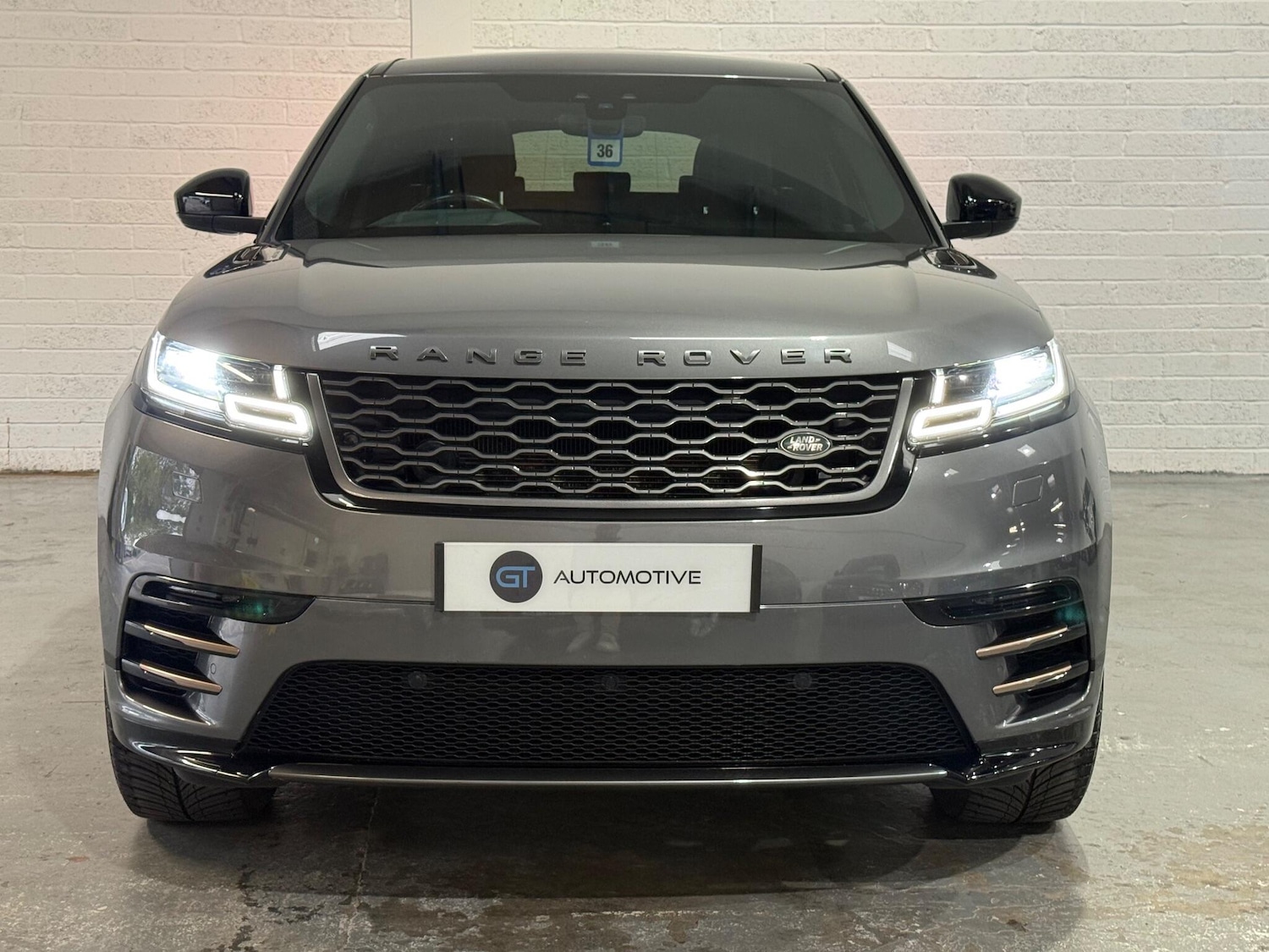 Used Land Rover Range Rover Velar 2018 for sale - 76295771: Photo 2