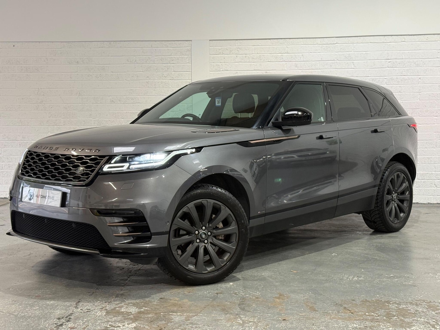 Used Land Rover Range Rover Velar 2018 for sale - 76295771: Photo 3