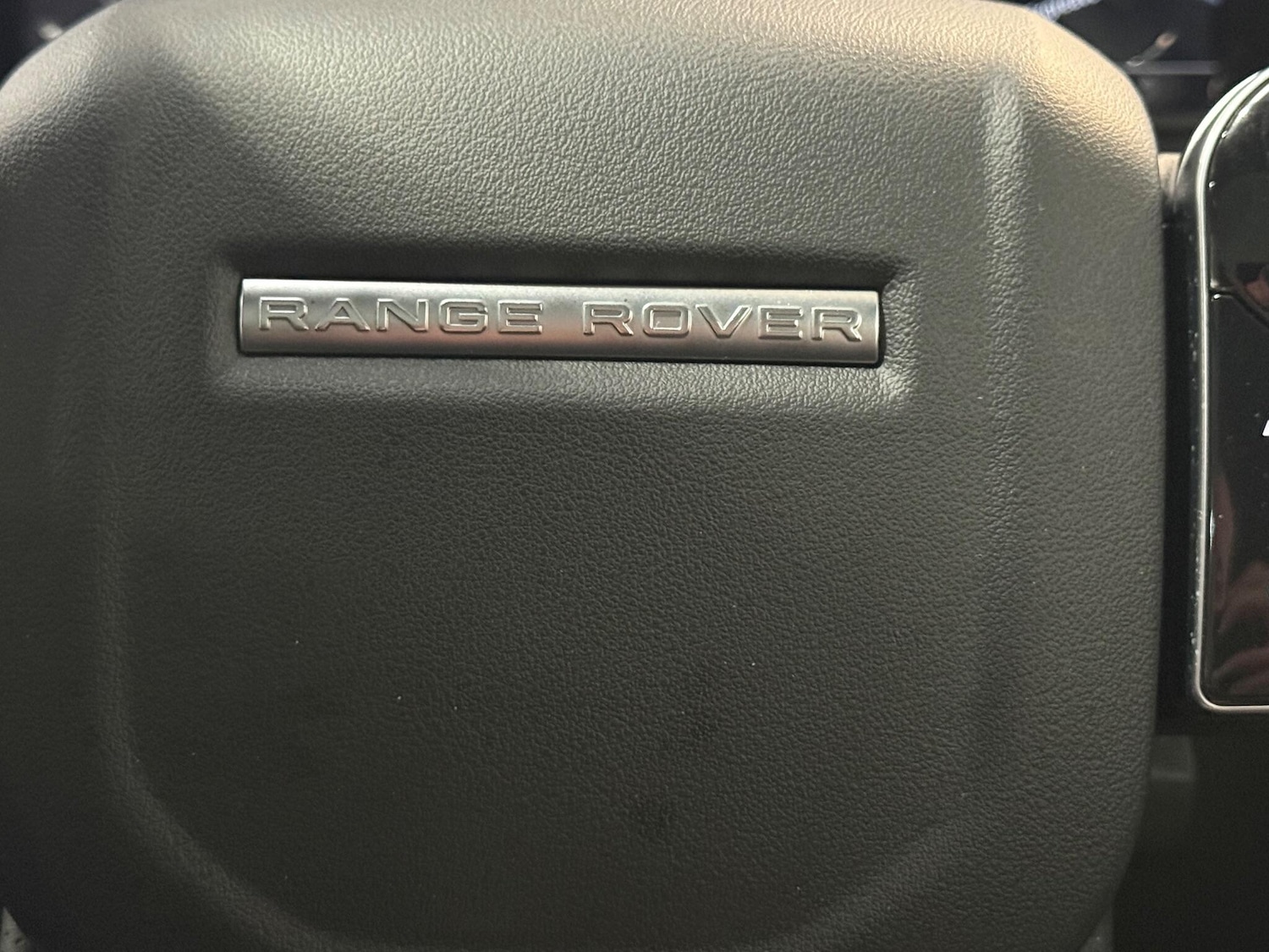 Used Land Rover Range Rover Velar 2018 for sale - 76295771: Photo 44
