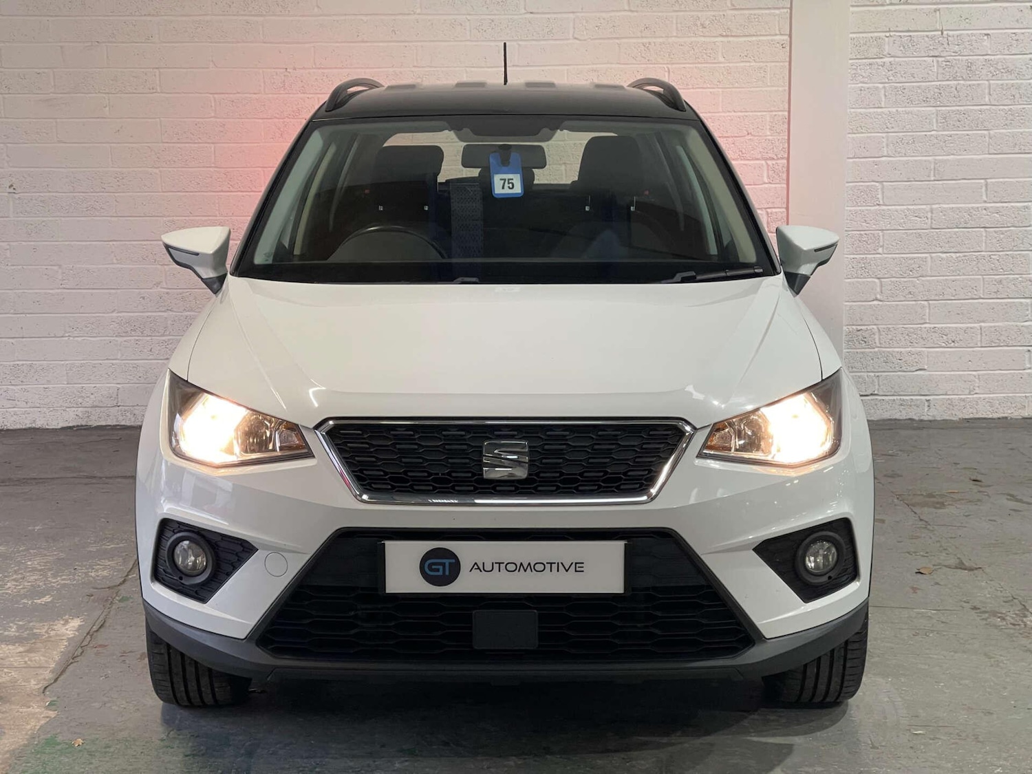 Used SEAT Arona 2018 for sale - 76936490: Photo 2