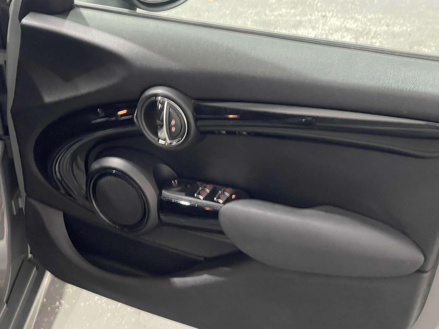 Used MINI Hatch 2018 for sale - 76936558: Photo 17