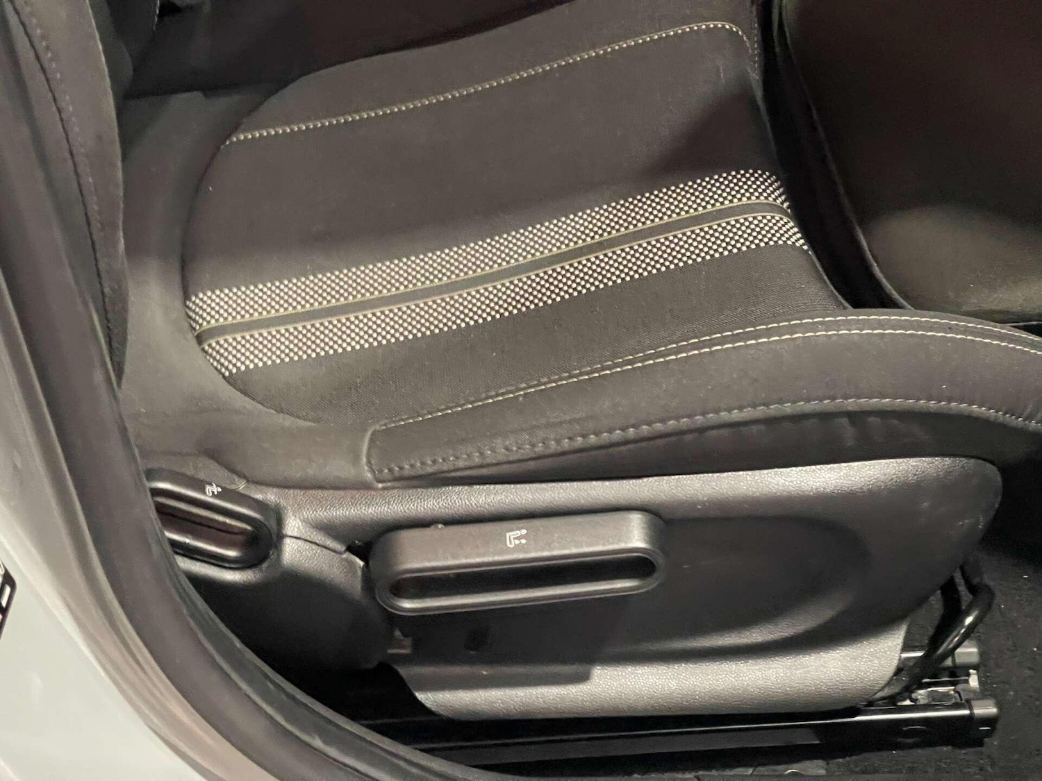 Used MINI Hatch 2018 for sale - 76936558: Photo 26