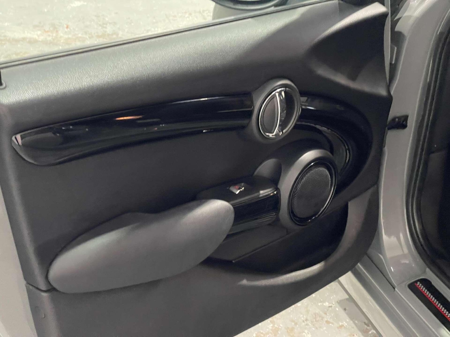 Used MINI Hatch 2018 for sale - 76936558: Photo 39