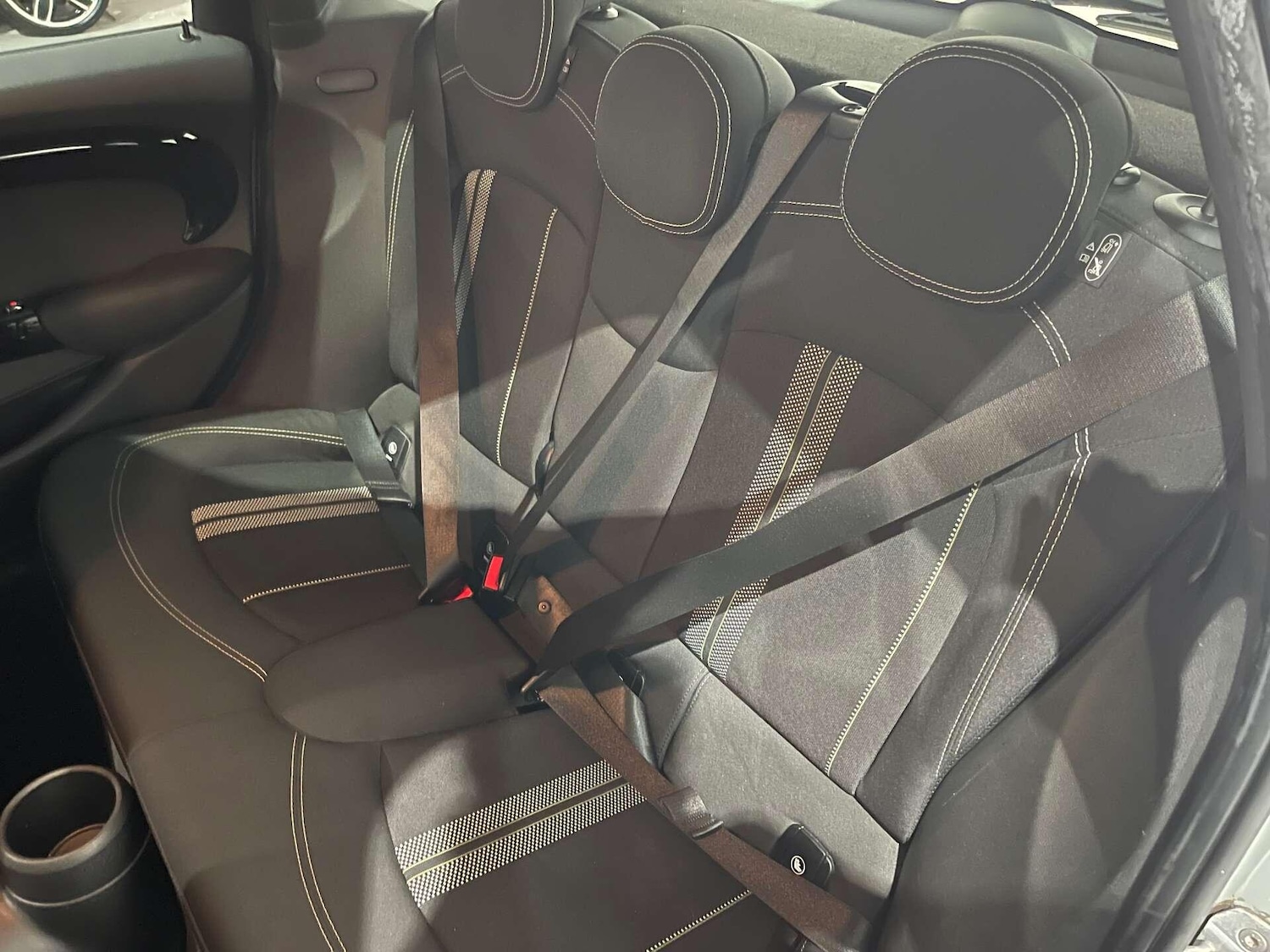 Used MINI Hatch 2018 for sale - 76936558: Photo 43