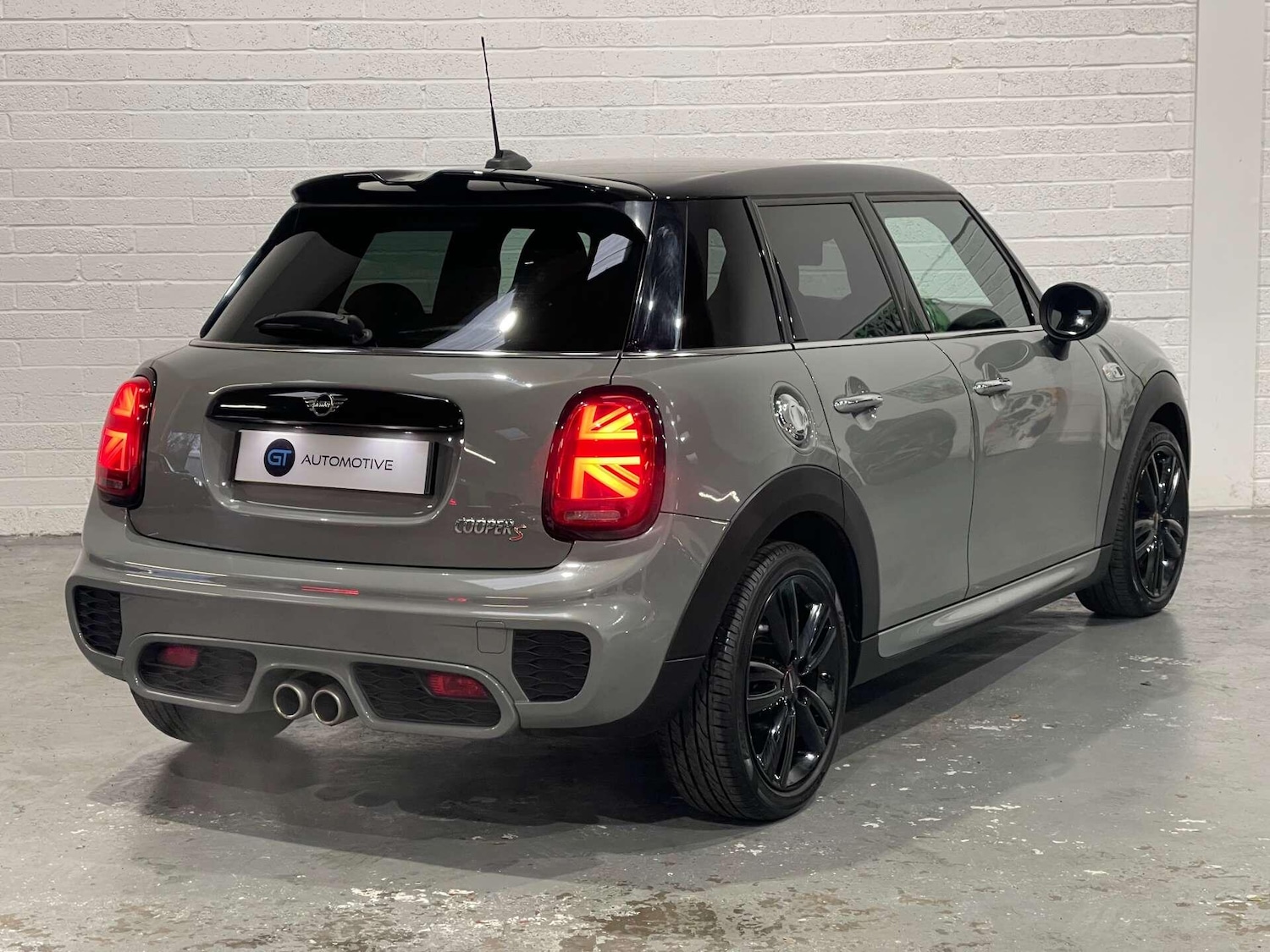 Used MINI Hatch 2018 for sale - 76936558: Photo 7