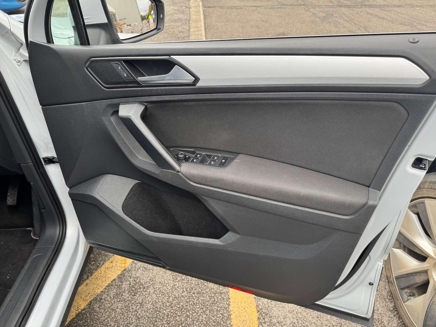 Used Volkswagen Tiguan 2018 for sale - 76936094: Photo 25