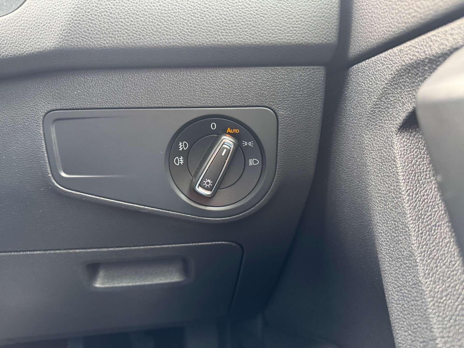 Used Volkswagen Tiguan 2018 for sale - 76936094: Photo 44