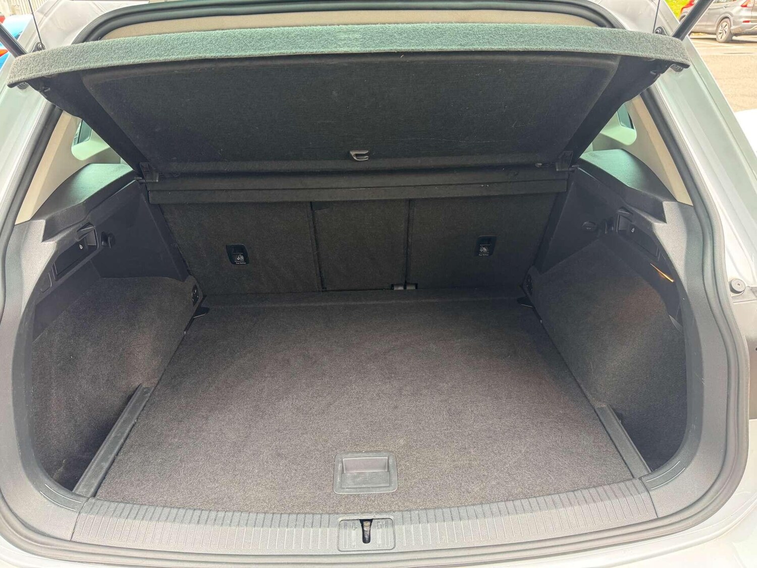 Used Volkswagen Tiguan 2018 for sale - 76936094: Photo 52